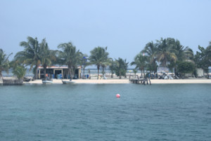 140716 West Lemon Cays beach bar